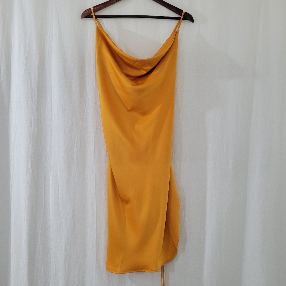 Nasty Gal Cowl Neck Mini Dress with Ruched Sides in Yellow Gold Women’s Size 14 - Picture 5 of 9